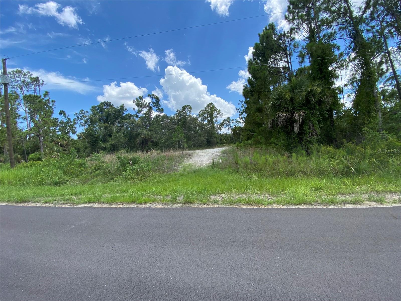 HAMPSHIRE CIR, NORTH PORT, FL