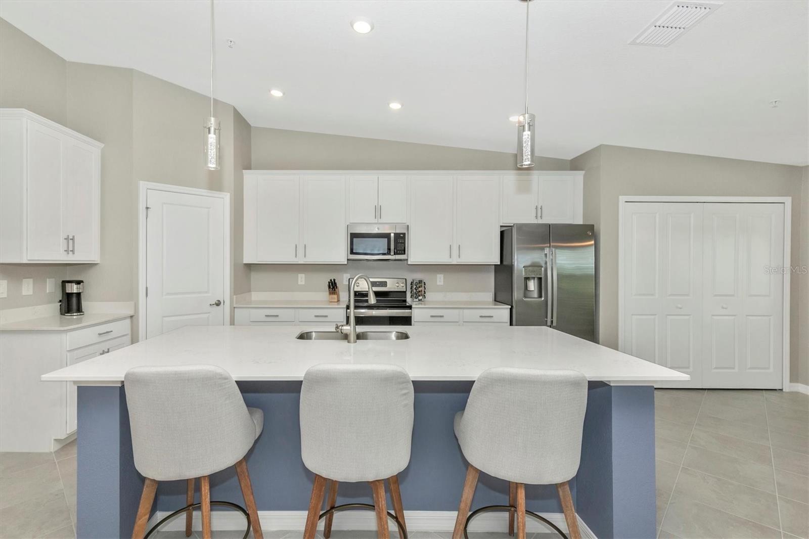 12550 GALAPAGOS ST #204, VENICE, FL — photo 11