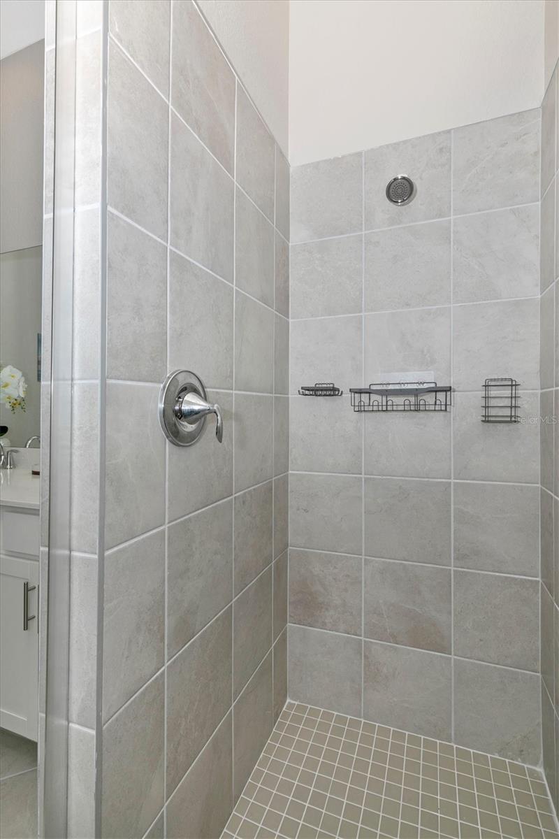 12550 GALAPAGOS ST #204, VENICE, FL — photo 31