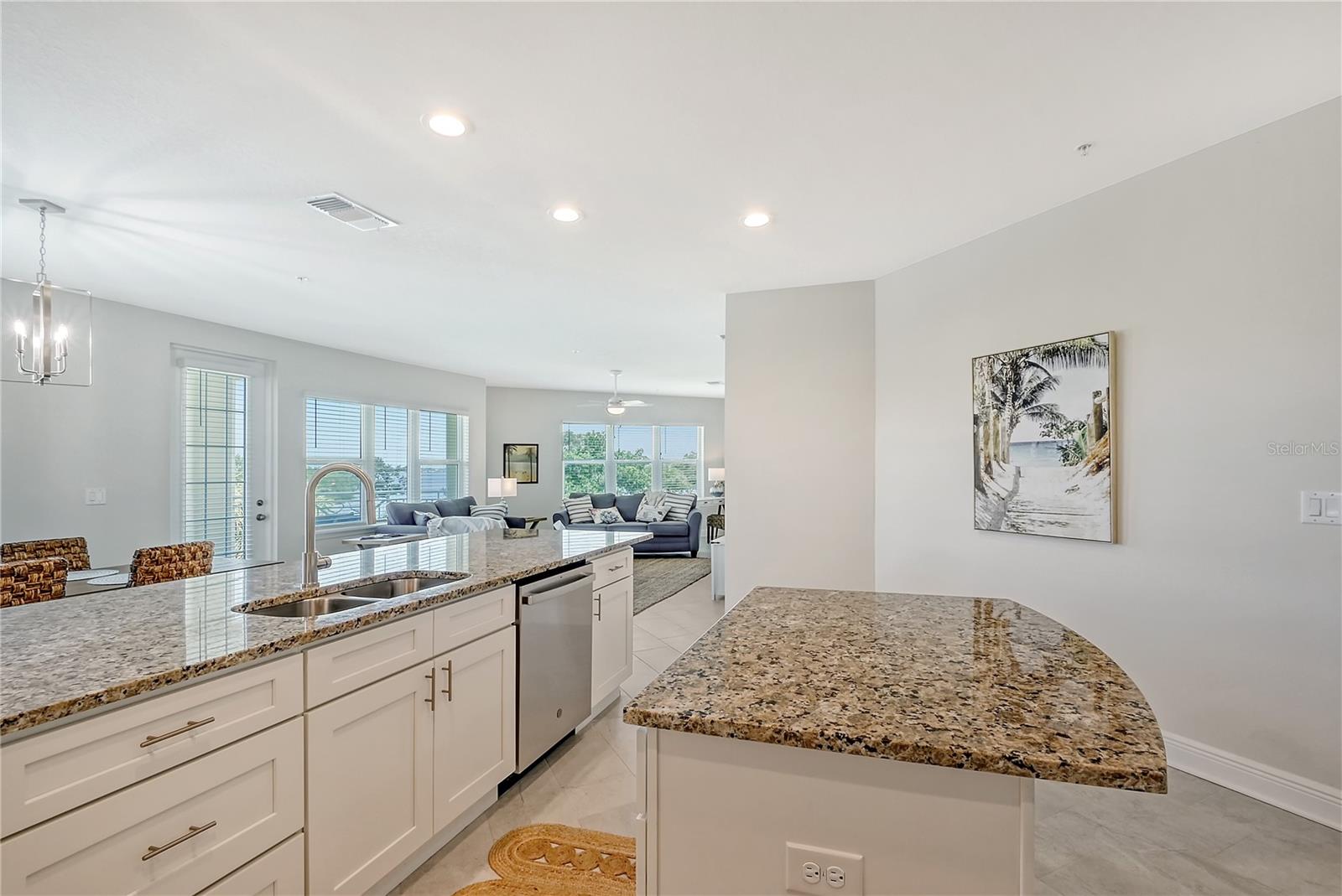 7930 34TH AVENUE W #102, BRADENTON, FL — photo 5