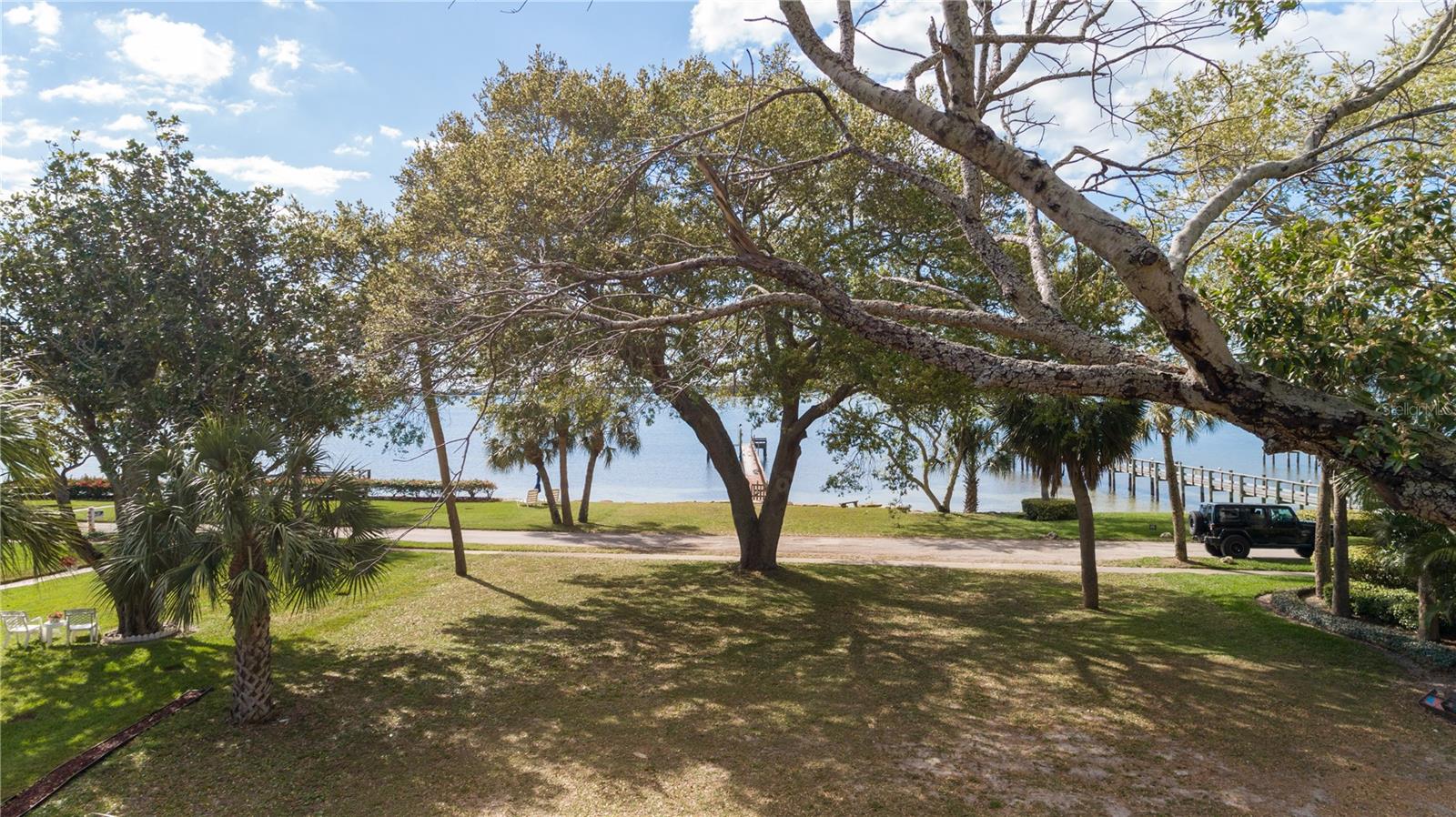 1129 VICTORIA DR, DUNEDIN, FL — photo 2
