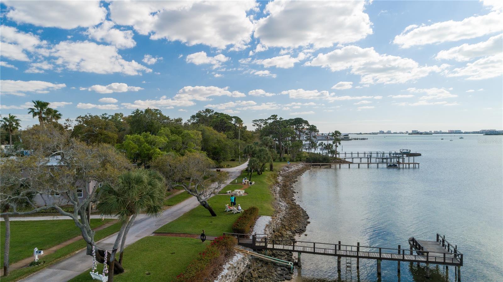 1129 VICTORIA DR, DUNEDIN, FL — photo 3