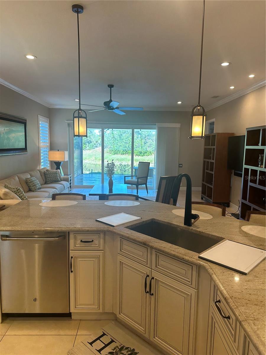 7135 KENSINGTON CT, UNIVERSITY PARK, FL — photo 15