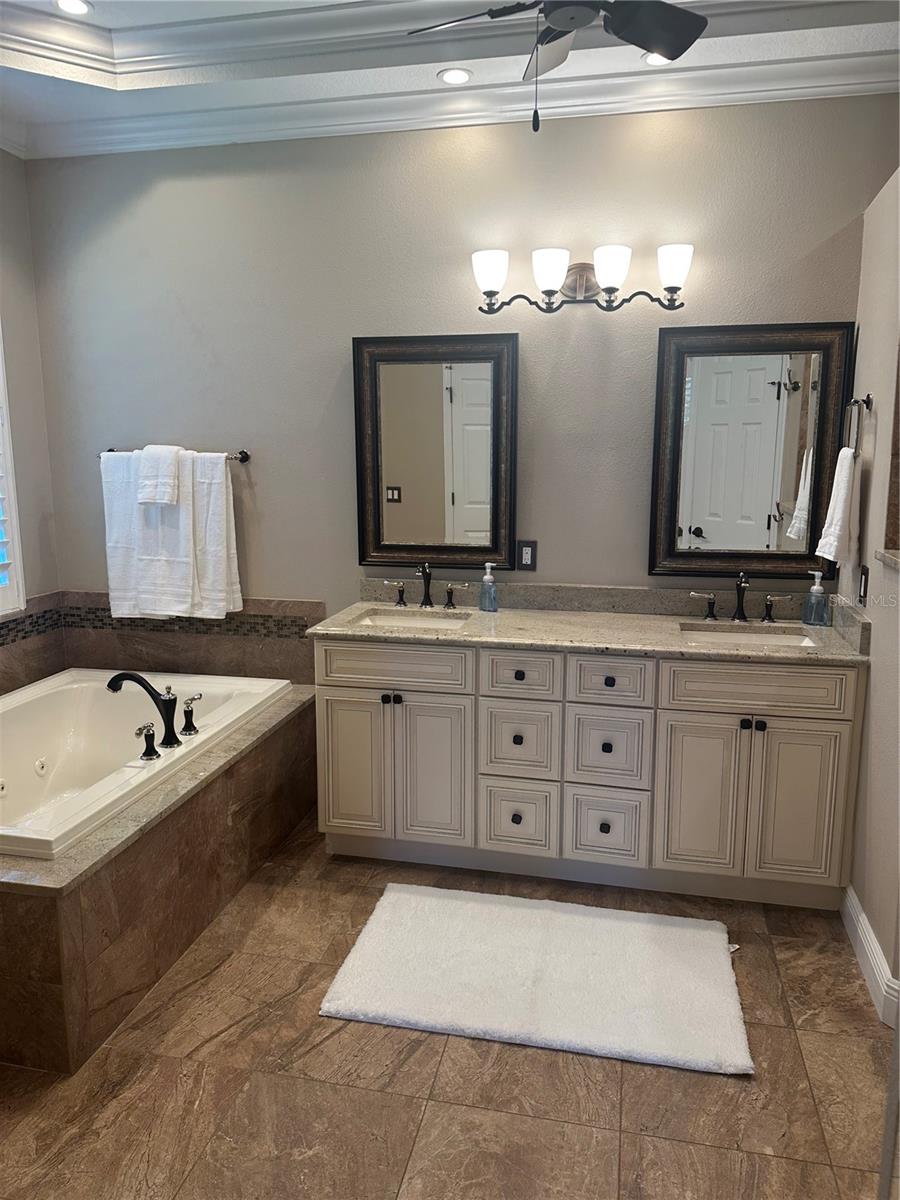 7135 KENSINGTON CT, UNIVERSITY PARK, FL — photo 26