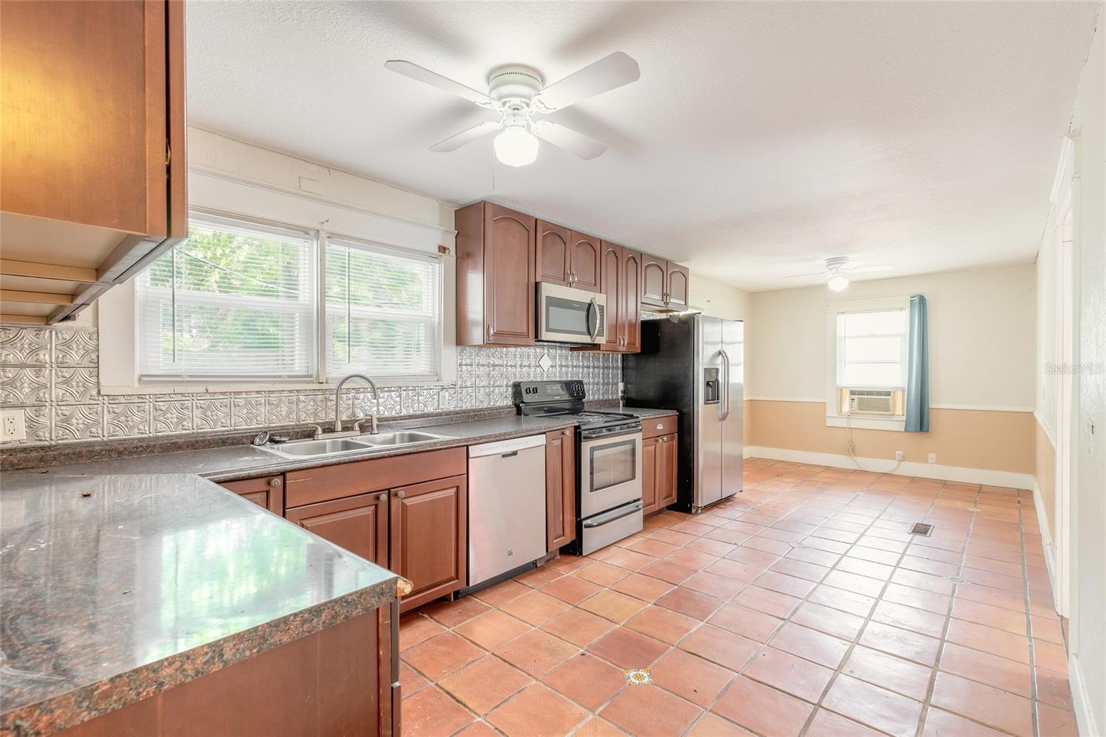724 N OLEANDER AVE, DAYTONA BEACH, FL — photo 18