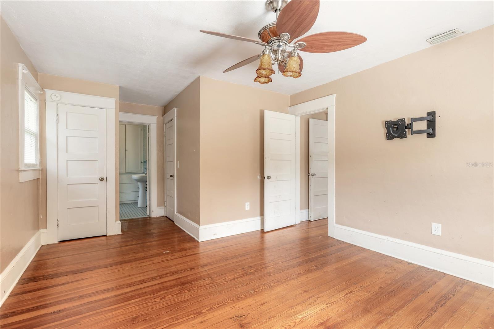 724 N OLEANDER AVE, DAYTONA BEACH, FL — photo 33