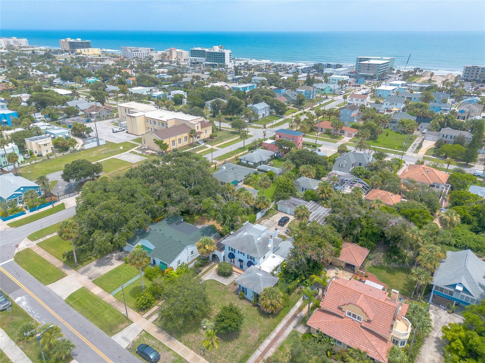 724 N OLEANDER AVE, DAYTONA BEACH, FL — photo 57