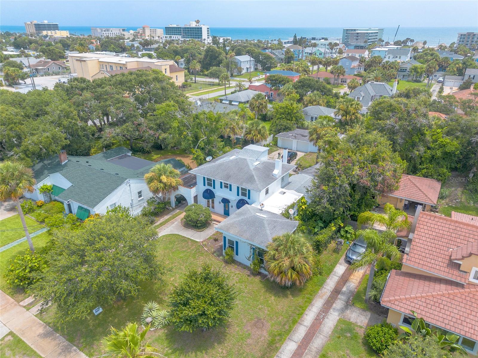 724 N OLEANDER AVE, DAYTONA BEACH, FL — photo 49