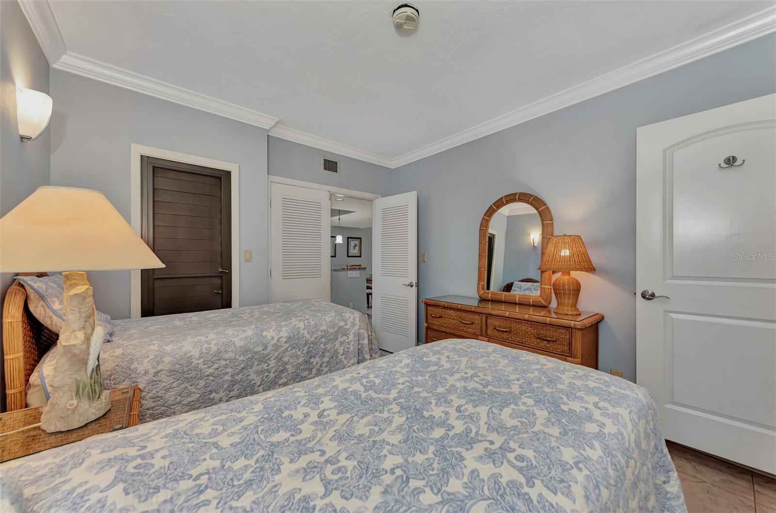 1945 GULF OF MEXICO DR #M2-414, LONGBOAT KEY, FL — photo 34
