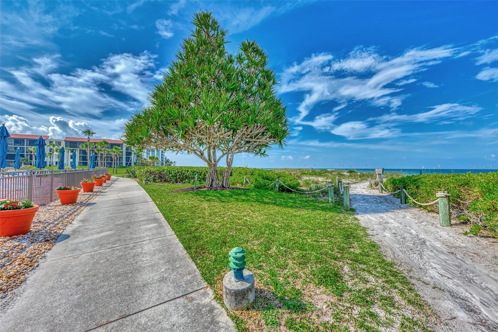 1945 GULF OF MEXICO DR #M2-414, LONGBOAT KEY, FL — photo 54