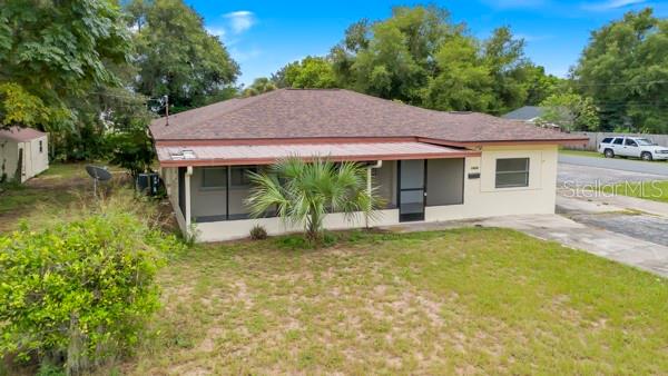 1404 E ALFRED ST, TAVARES, FL