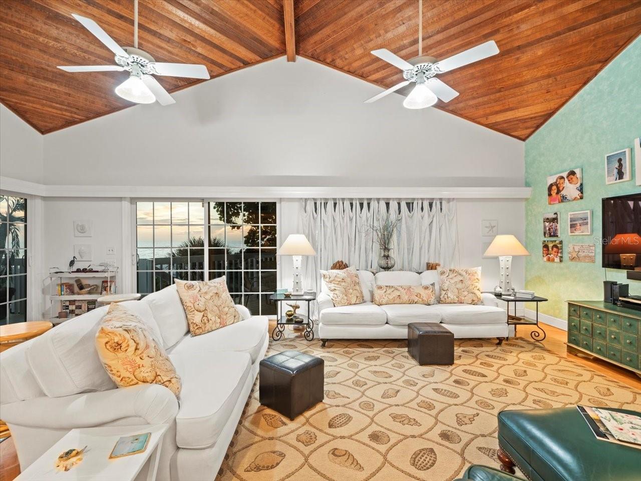 20052 GULF BLVD, INDIAN SHORES, FL — photo 27