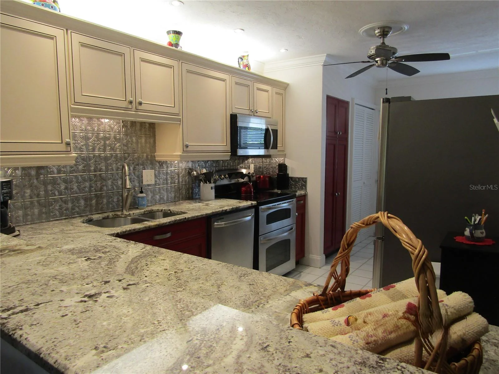 7351 W COUNTRY CLUB DR N #202, SARASOTA, FL — photo 4