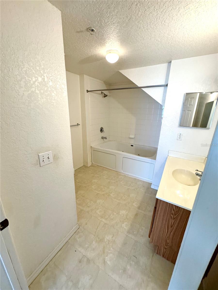 2606 LODI CIR #105, KISSIMMEE, FL — photo 12