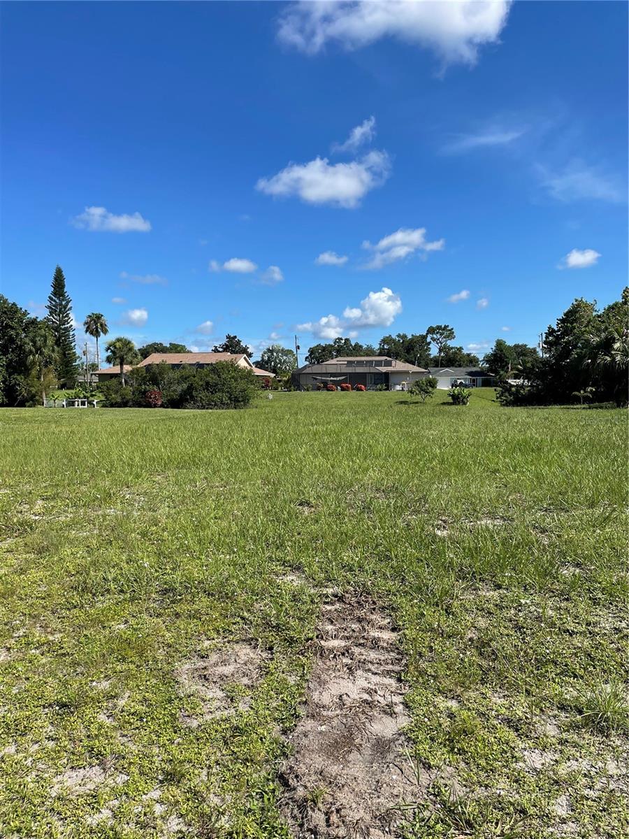 130 MARK TWAIN LN, ROTONDA WEST, FL