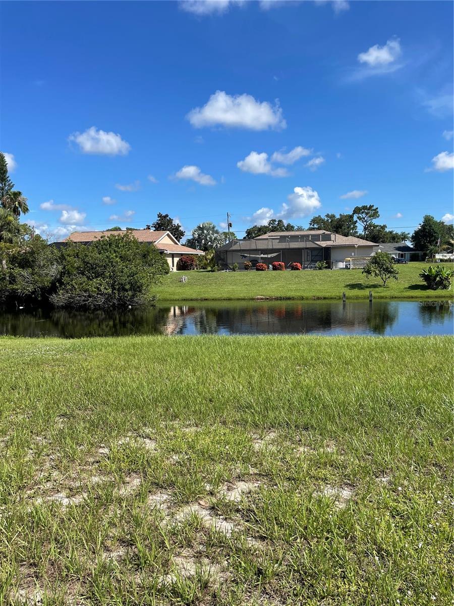 130 MARK TWAIN LN, ROTONDA WEST, FL — photo 2