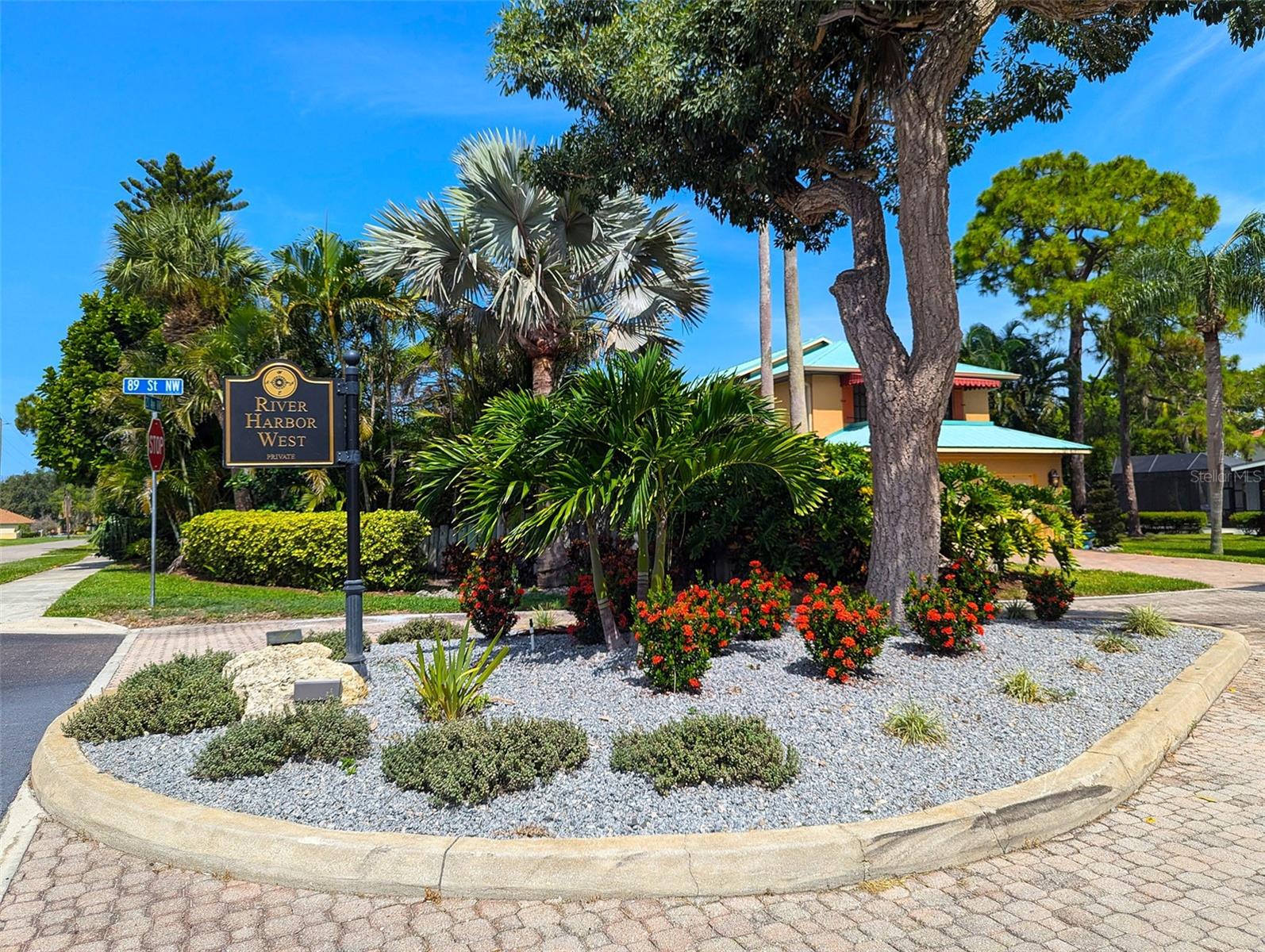 2107 89TH ST NW, BRADENTON, FL — photo 103