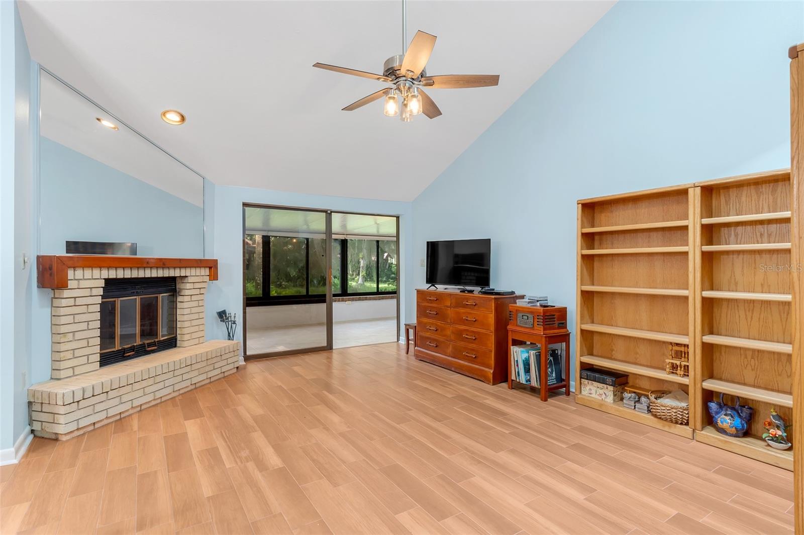 701 CLUSTERWOOD DR, YALAHA, FL — photo 16