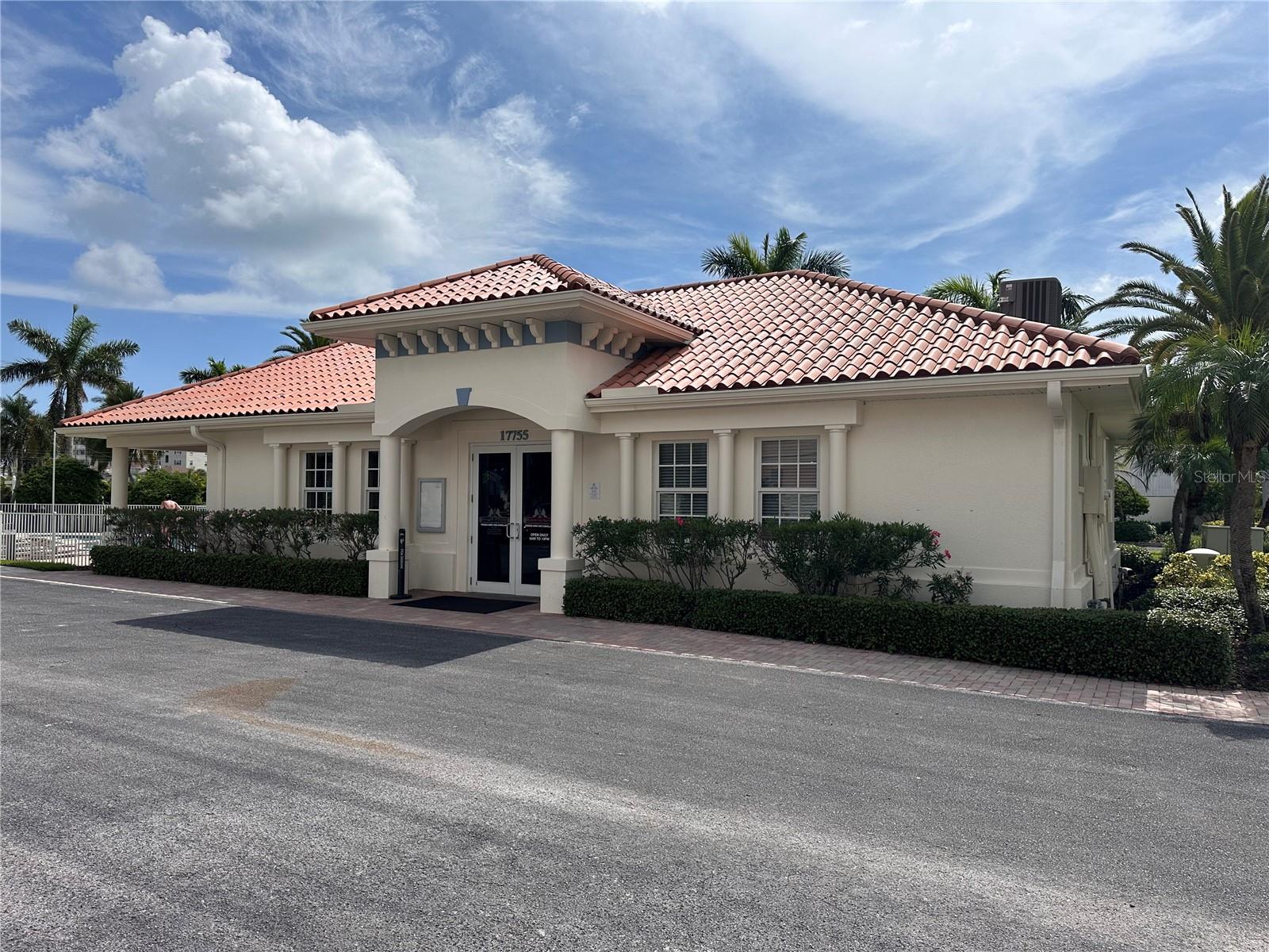 110 FOREST HILLS DR, REDINGTON SHORES, FL — photo 4