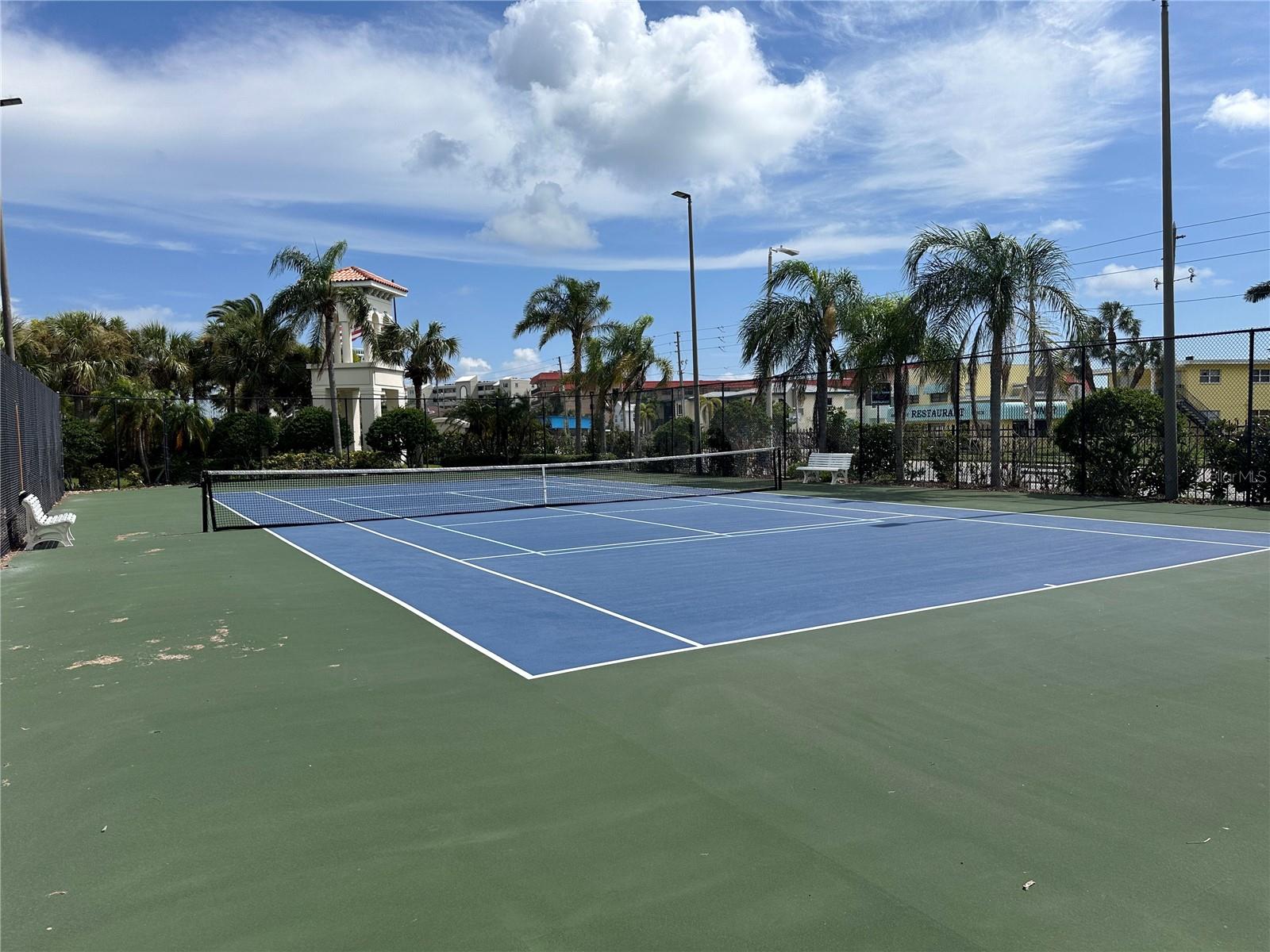 110 FOREST HILLS DR, REDINGTON SHORES, FL — photo 9