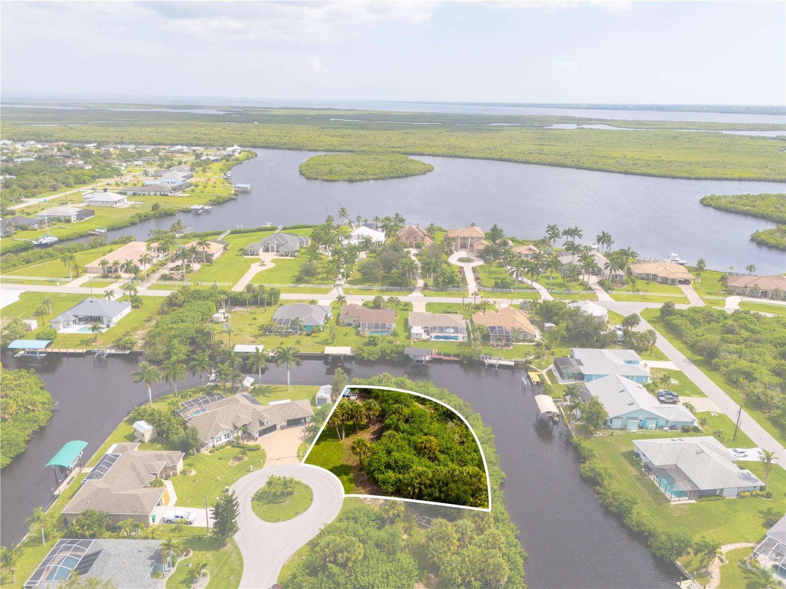 4497 BAYVIEW ST, PORT CHARLOTTE, FL — photo 3
