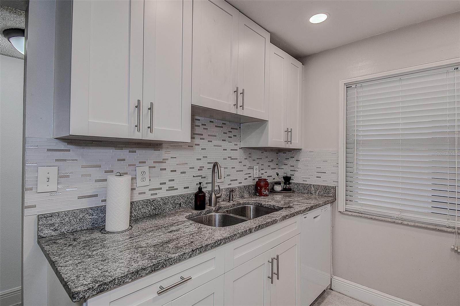 2438 ENTERPRISE RD #6, CLEARWATER, FL — photo 12
