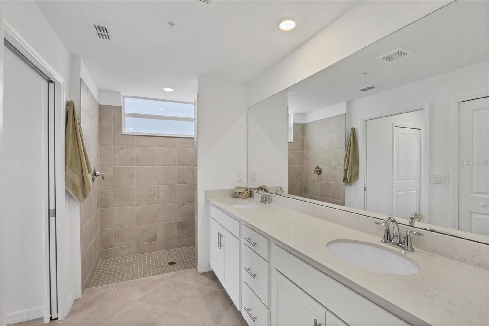 12580 GALAPAGOS CT #108, VENICE, FL — photo 17
