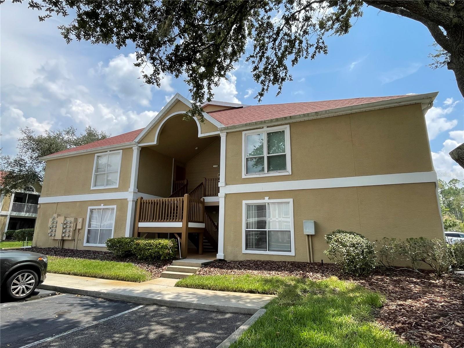 9481 HIGHLAND OAK DR #1402, TAMPA, FL