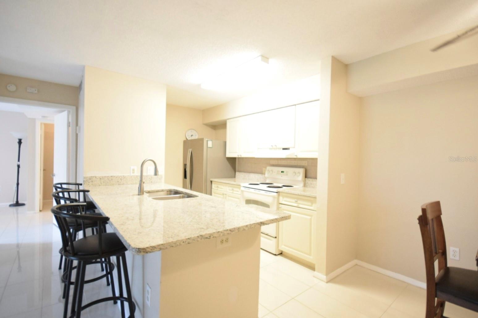 9481 HIGHLAND OAK DR #1402, TAMPA, FL — photo 7
