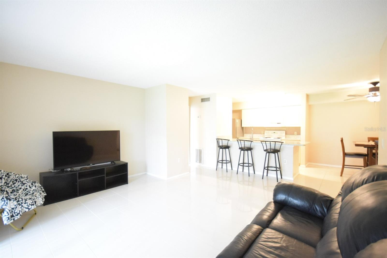 9481 HIGHLAND OAK DR #1402, TAMPA, FL — photo 16