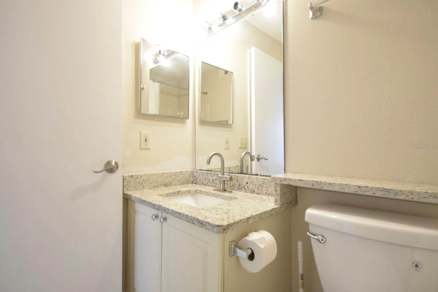 9481 HIGHLAND OAK DR #1402, TAMPA, FL — photo 30