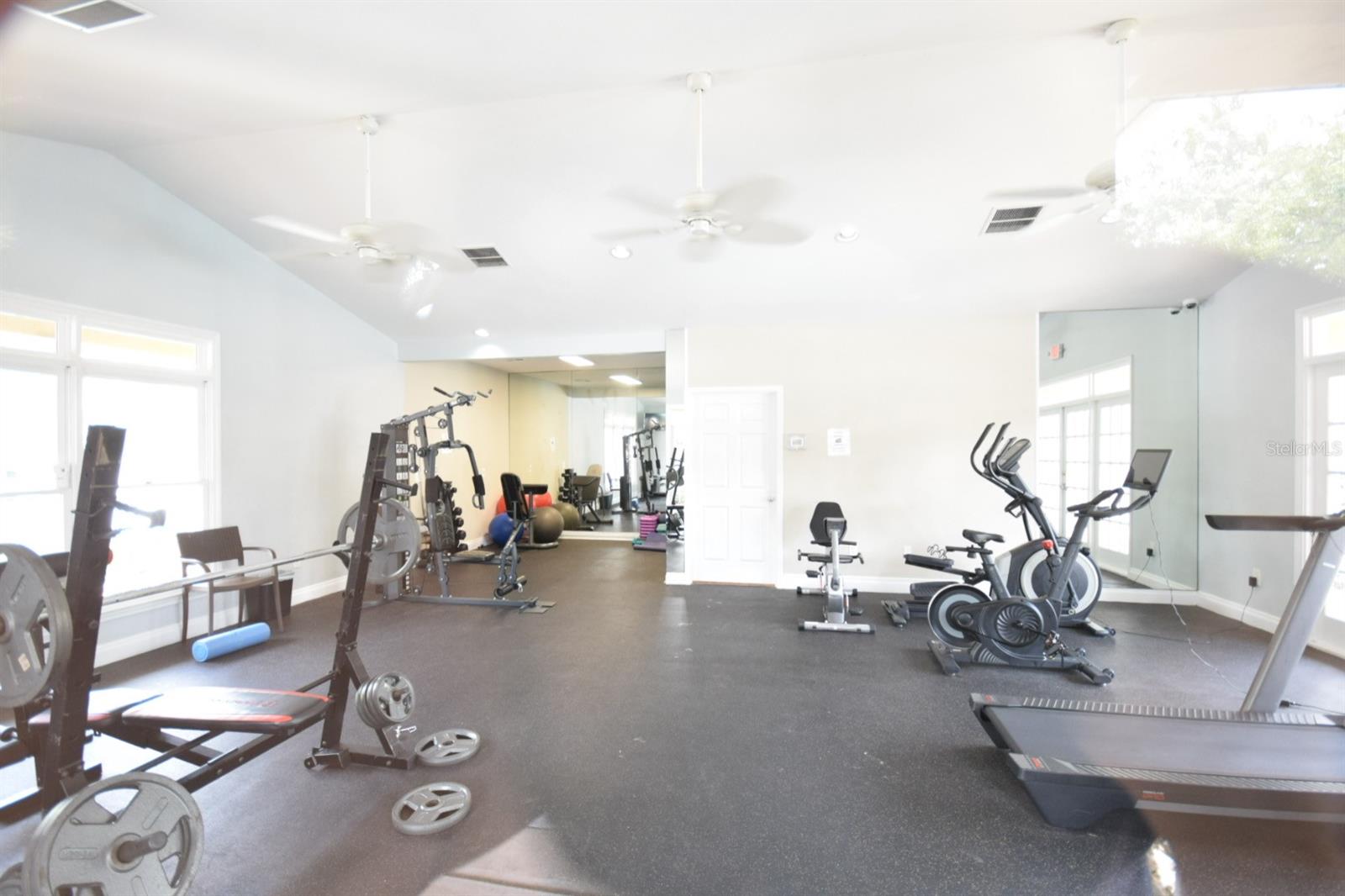 9481 HIGHLAND OAK DR #1402, TAMPA, FL — photo 36