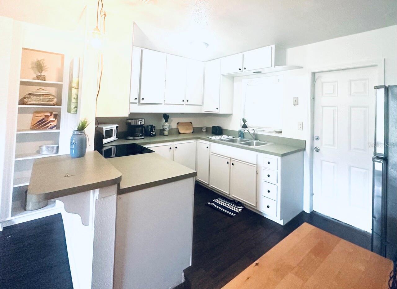 4716 W WISCONSIN AVE, TAMPA, FL — photo 7