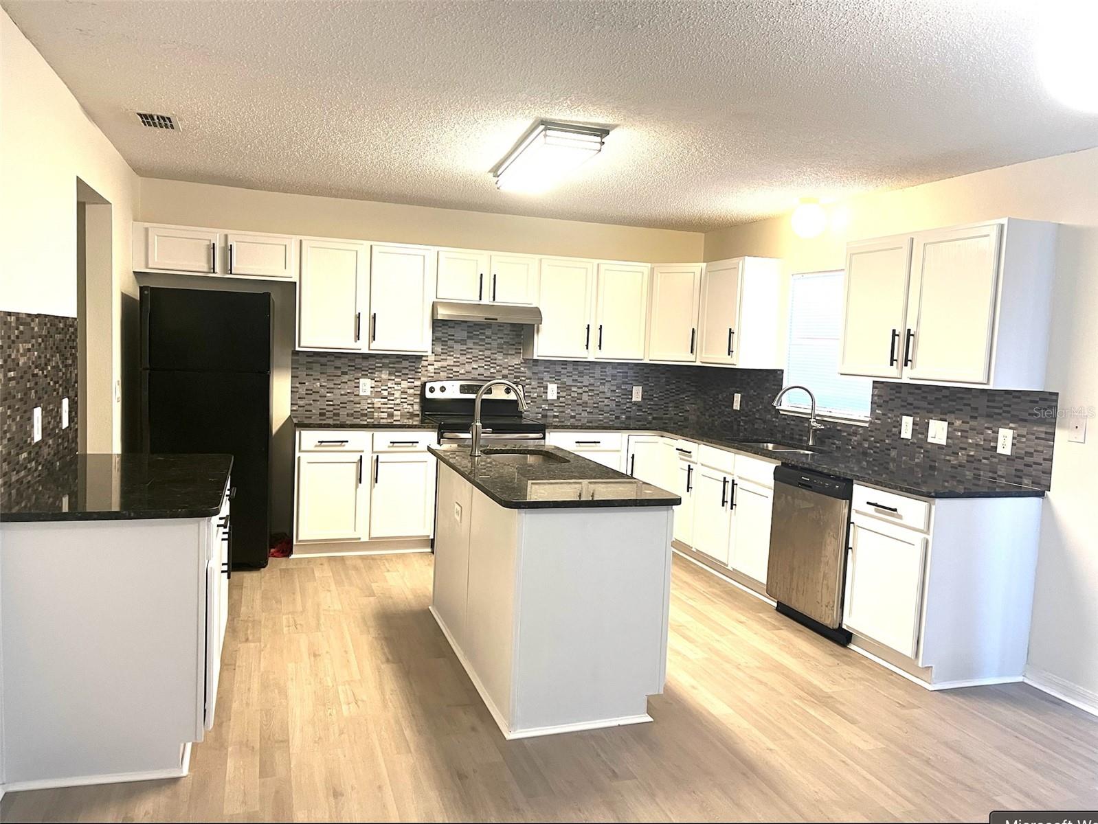 366 FAIRFIELD DR, SANFORD, FL — photo 2