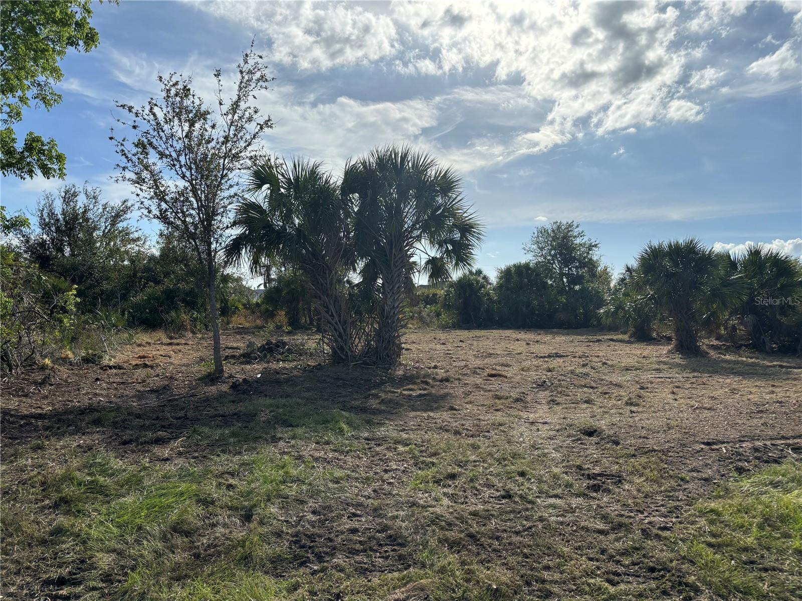 15505 MARGO CIR, PORT CHARLOTTE, FL — photo 10