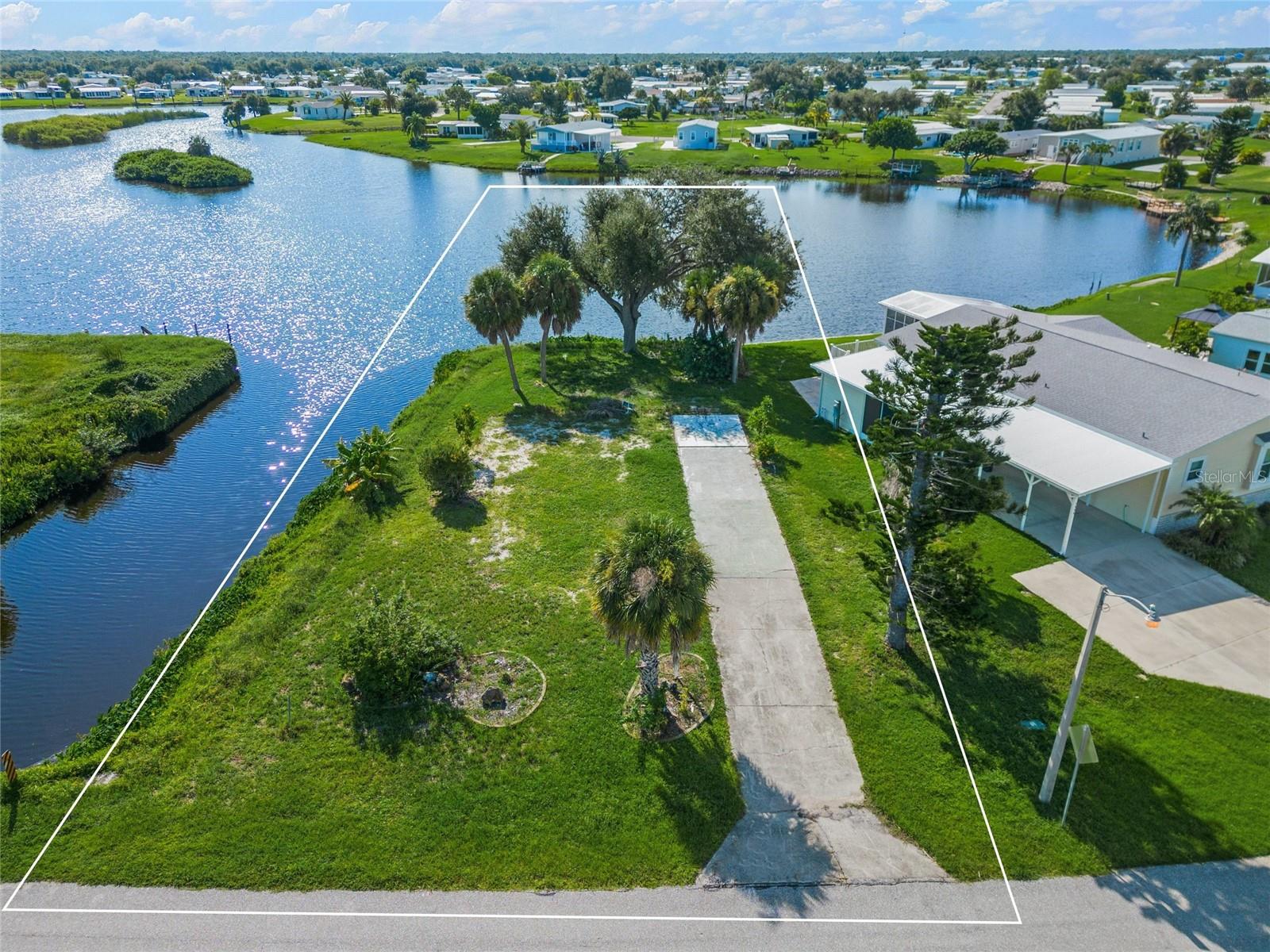 1329 BLUE HERON DR, ENGLEWOOD, FL