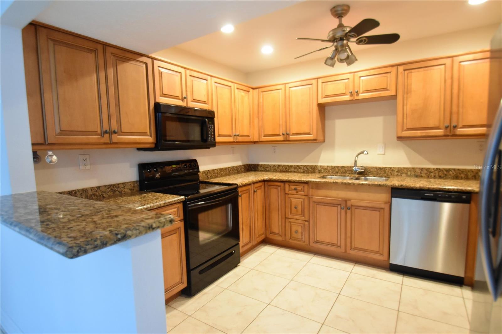 1601 PELICAN POINT DR #HA215, SARASOTA, FL — photo 2
