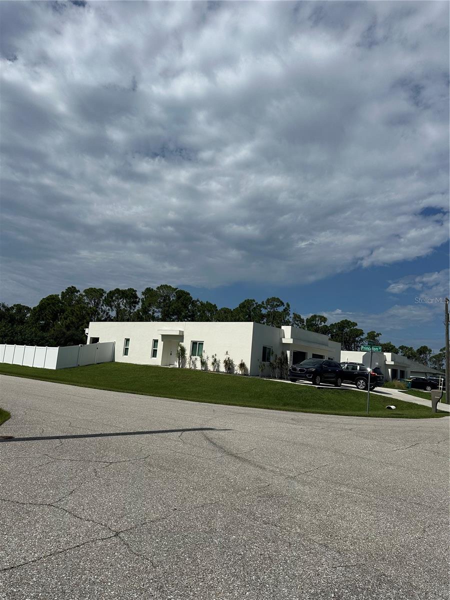 12088 HENLEY AVE, PORT CHARLOTTE, FL — photo 9
