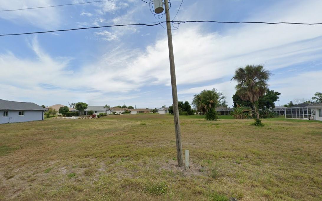 17 FAIRWAY RD, ROTONDA WEST, FL — photo 3