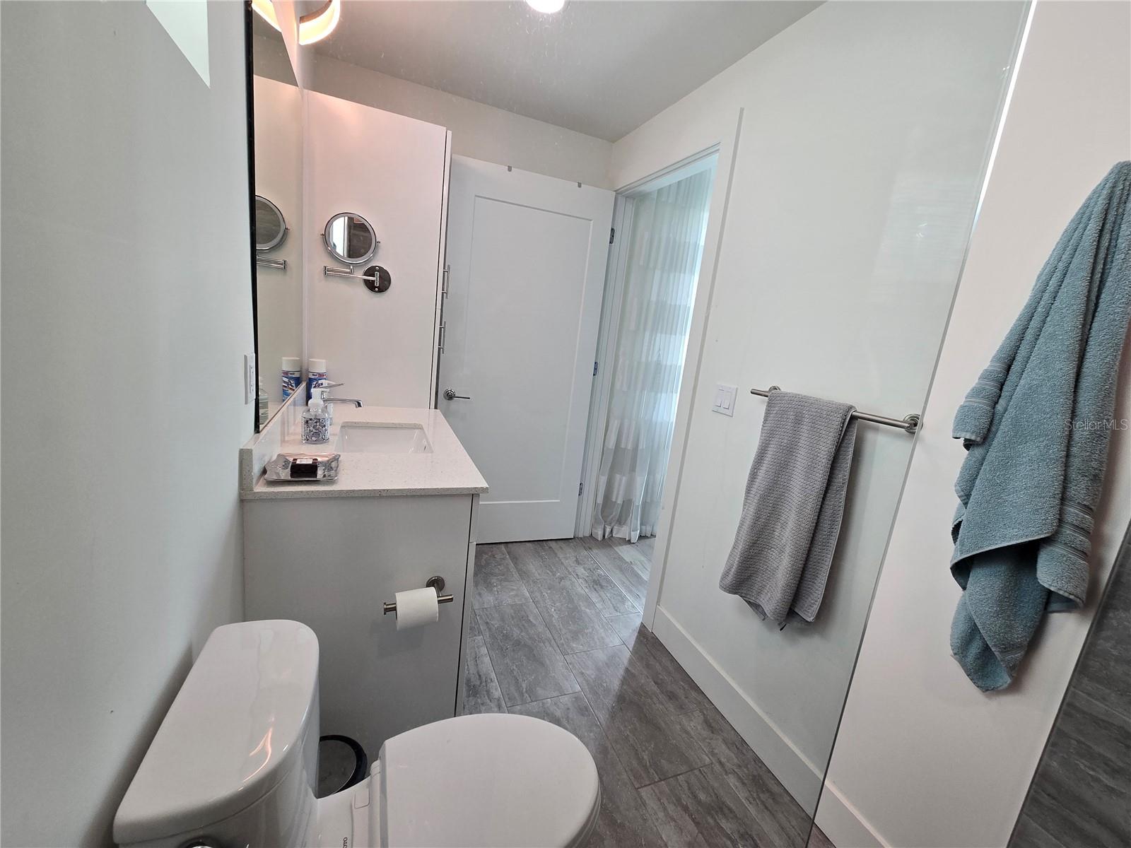 1709 N TAMIAMI TRL #201, SARASOTA, FL — photo 11
