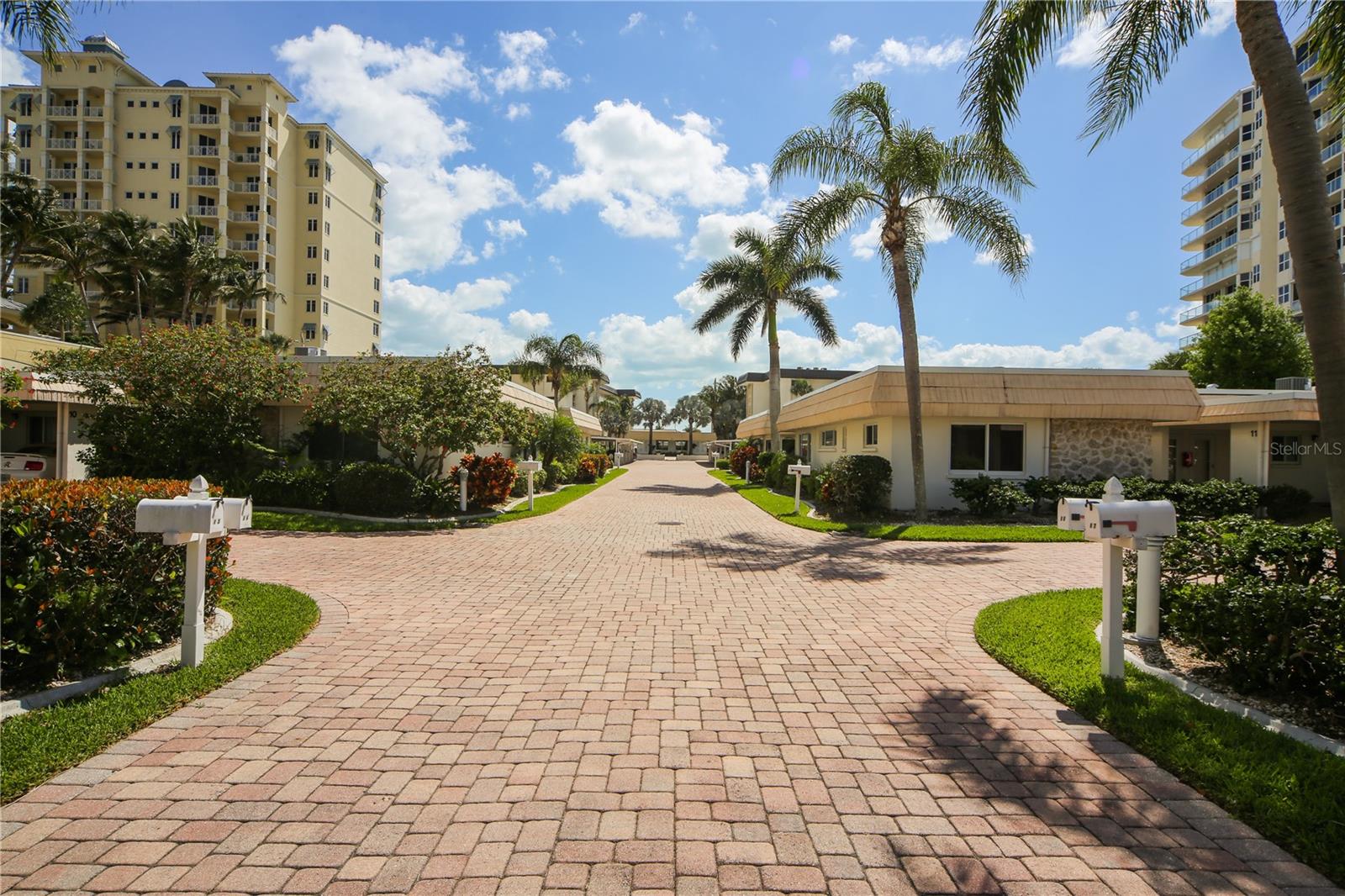 1900 BENJAMIN FRANKLIN DR #V-15, SARASOTA, FL — photo 26