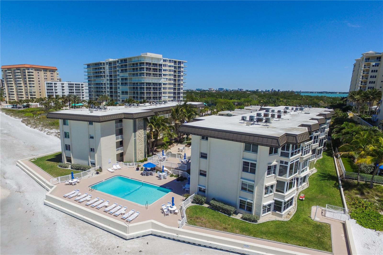 1900 BENJAMIN FRANKLIN DR #V-15, SARASOTA, FL — photo 30