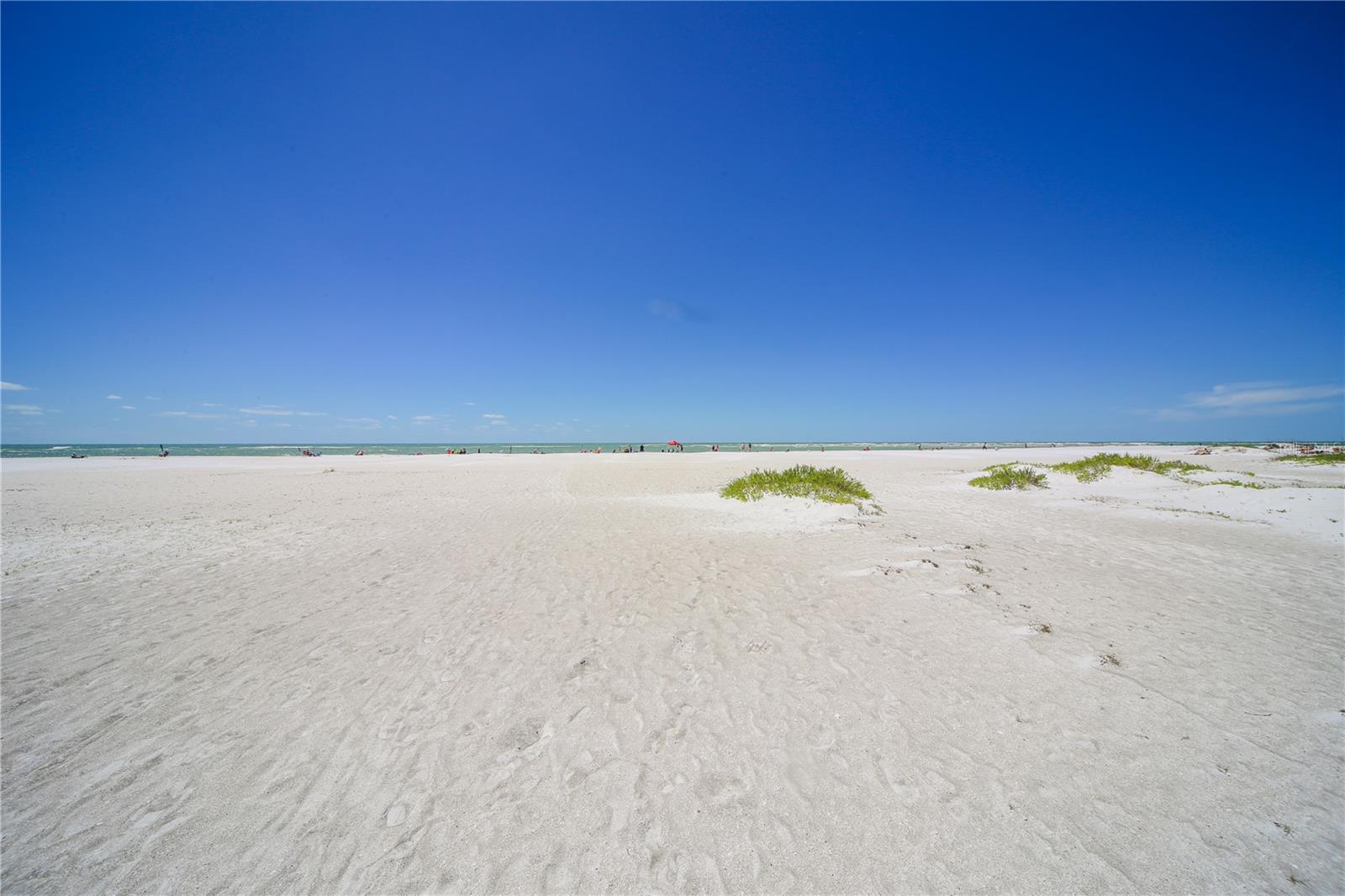 1900 BENJAMIN FRANKLIN DR #V-15, SARASOTA, FL — photo 31