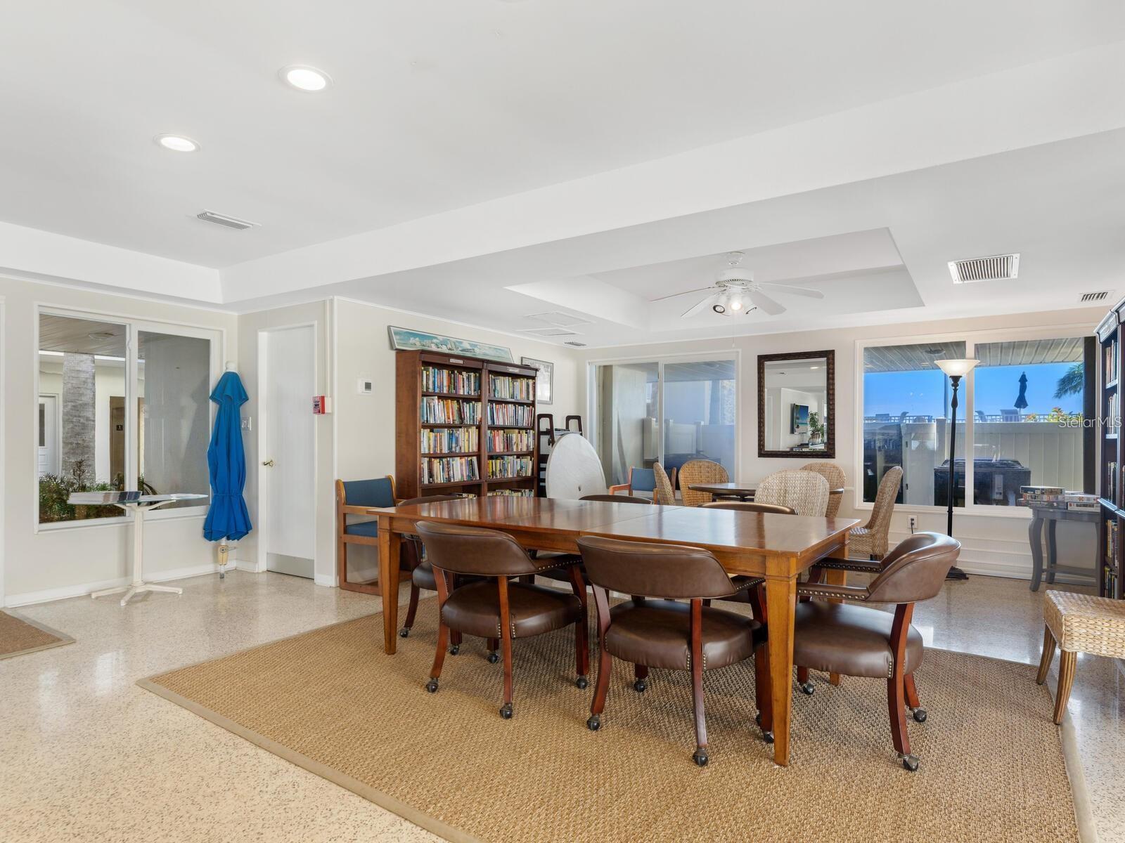 1900 BENJAMIN FRANKLIN DR #V-15, SARASOTA, FL — photo 34