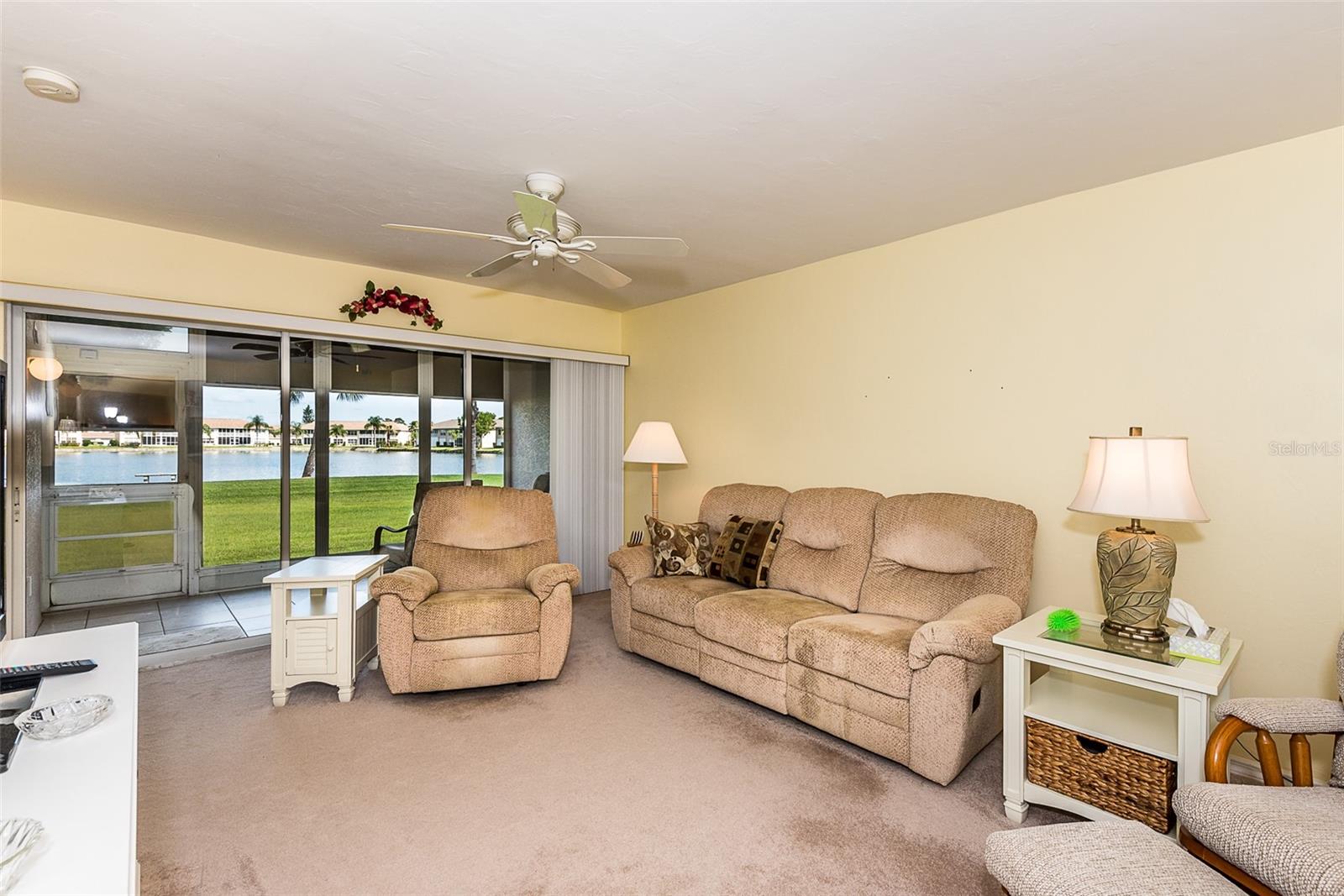 11644 EGRET CIR #1303, LAKE SUZY, FL — photo 9