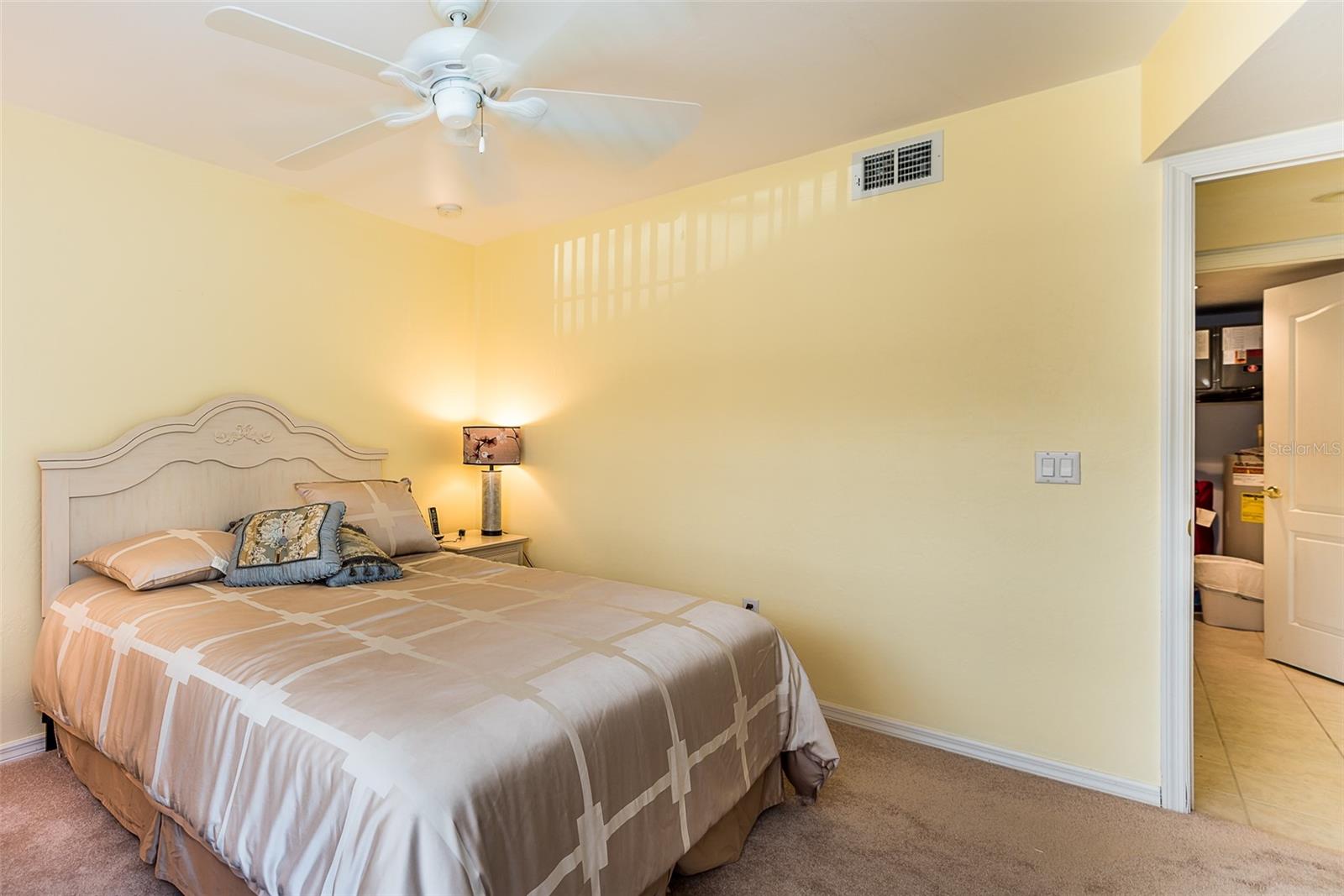 11644 EGRET CIR #1303, LAKE SUZY, FL — photo 15