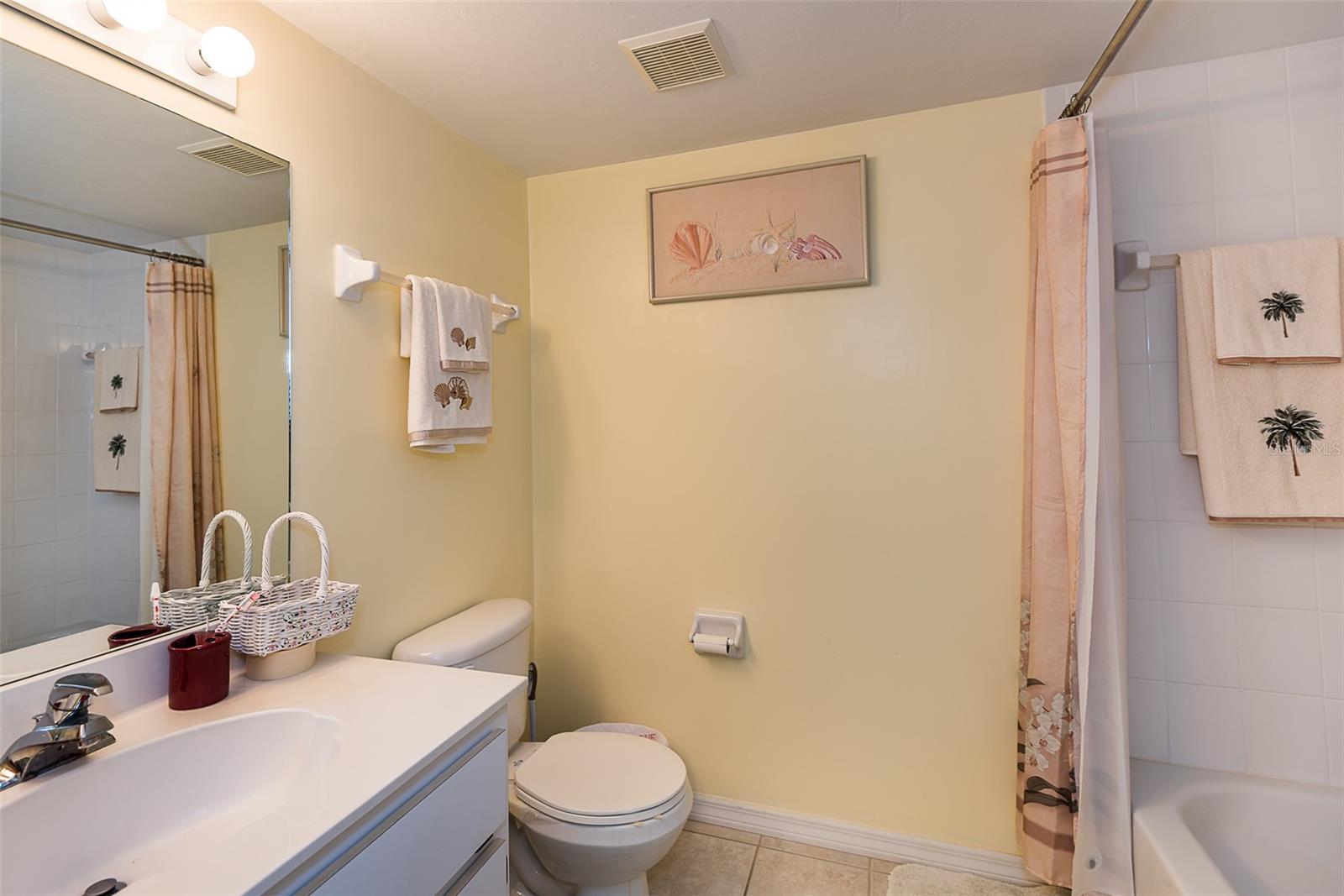 11644 EGRET CIR #1303, LAKE SUZY, FL — photo 38