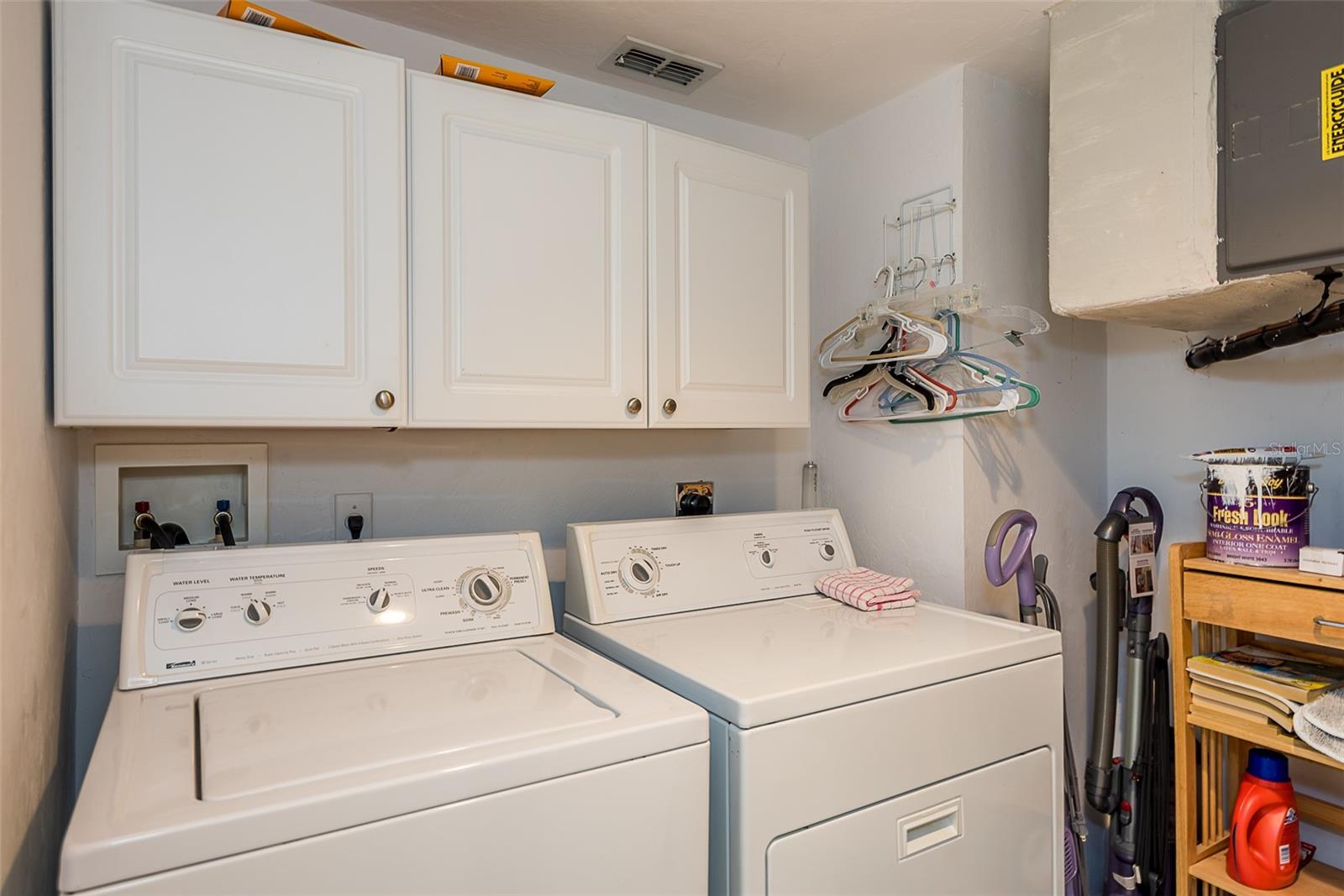 11644 EGRET CIR #1303, LAKE SUZY, FL — photo 40