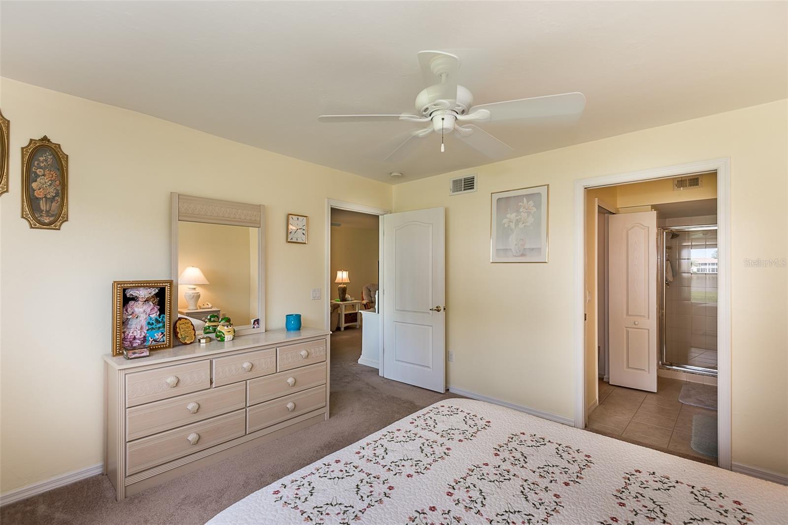 11644 EGRET CIR #1303, LAKE SUZY, FL — photo 41