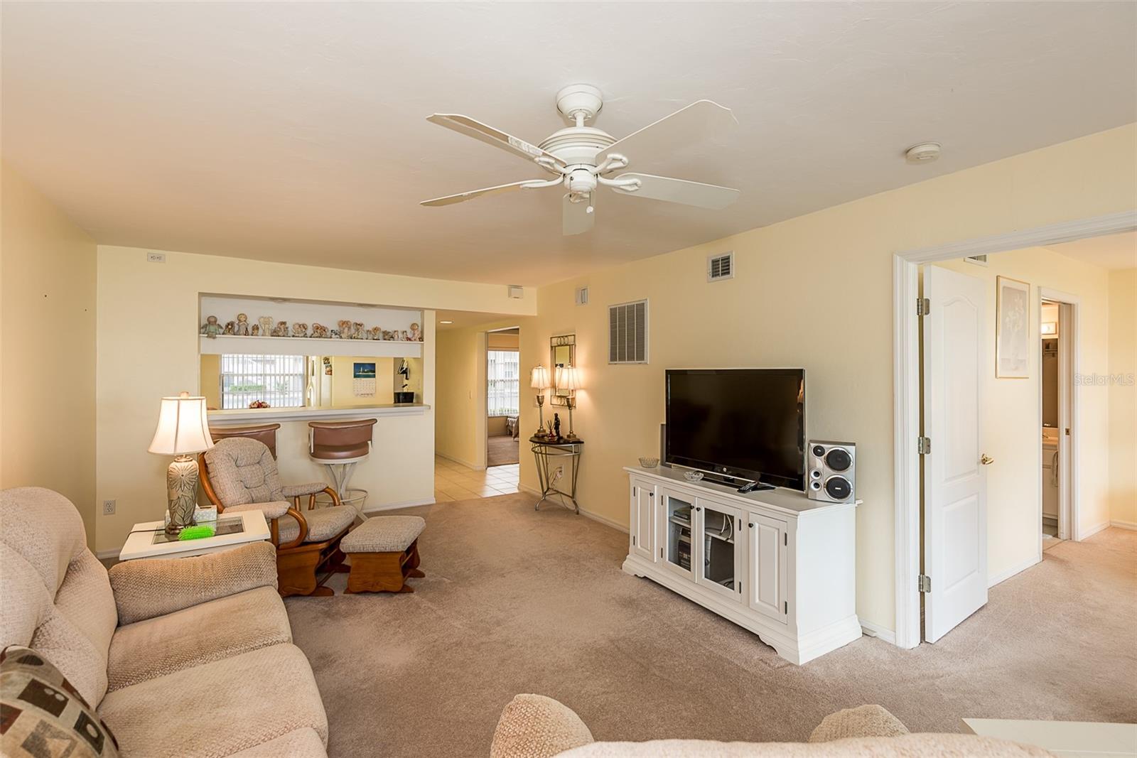 11644 EGRET CIR #1303, LAKE SUZY, FL — photo 54